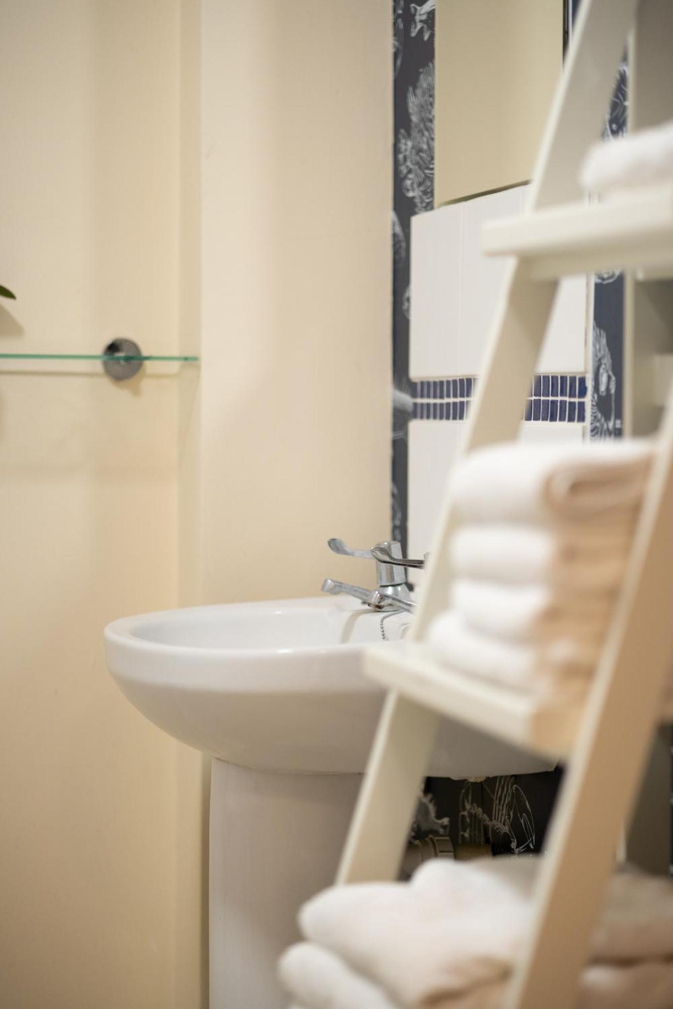Aryas Apartments Oxford - Headington Екстериор снимка