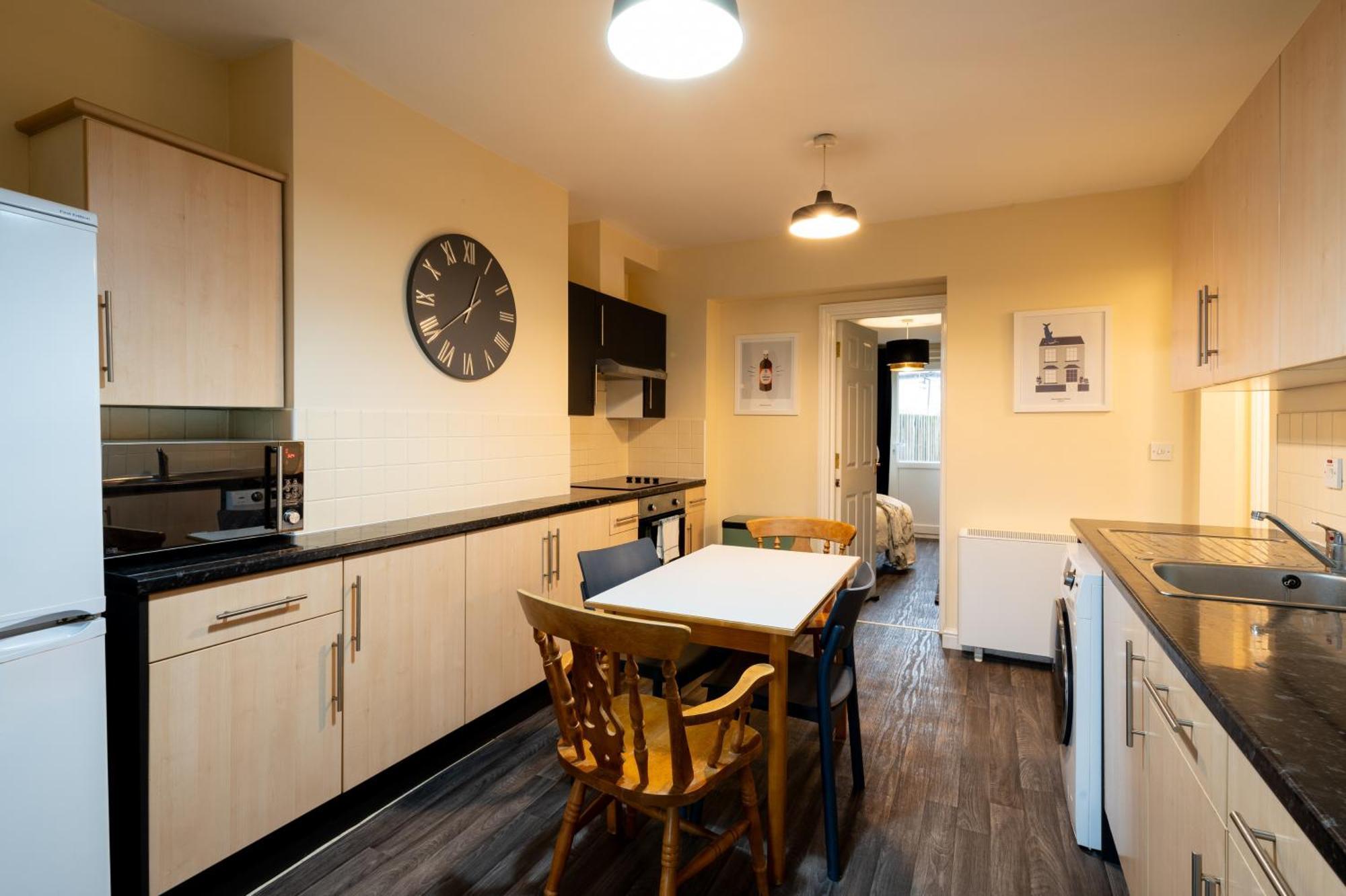 Aryas Apartments Oxford - Headington Екстериор снимка